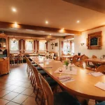 بيت ريفي Landgasthof Zum Stern Wasserkuppe Rhoen